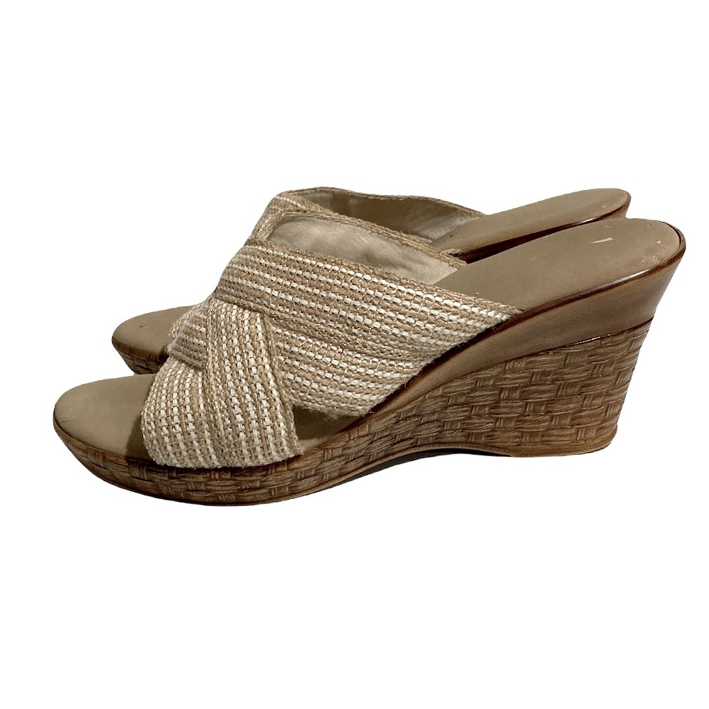 Onex Wedge Sandals Size 10